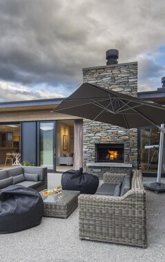Hotel Alpine Retreat (Queenstown, New Zealand)