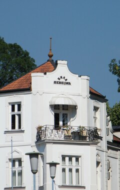 Hotel Vila Devedžic (Vrnjačka Banja, Serbien)