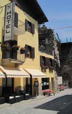 Hotelli Florian (Nus, Italia)