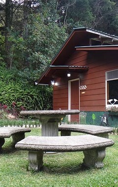Hotelli Los Pinos Cabins & Reserve (Monteverde, Costa Rica)