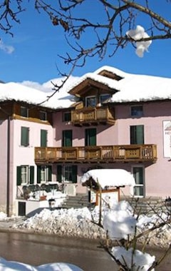 Hotelli Dolomiti (Dimaro, Italia)