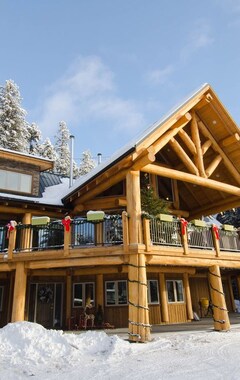 Hotel Golden Acres Mountain Lodge -loft (Golden, Canada)