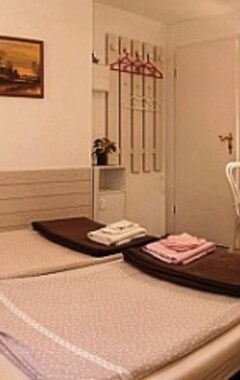 Hotel Lakeside Bed and Breakfast Berlin - Pension Am See (Falkensee, Tyskland)