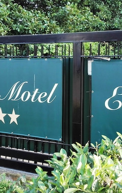 Hotel Motel Est (Peschiera Borromeo, Italia)