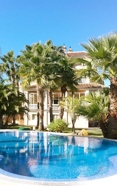 Hotelli Park Hotel Villa Erina (Manilva, Espanja)