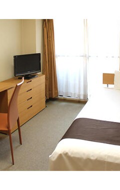 Hotel Livemax Budget Fuchu (Fuchu, Japón)