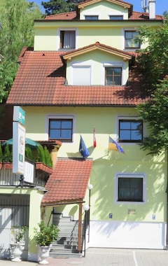 Hotel-Pension Goldenberg (Klosterneuburg, Austria)