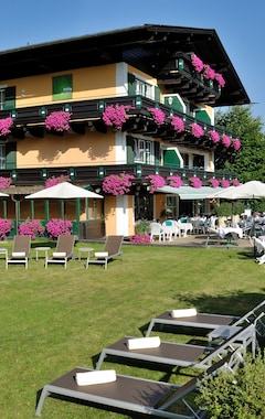 Hotel Eva,Garden (Saalbach Hinterglemm, Austria)