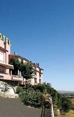 Hotelli Tarconte (Tarquinia, Italia)