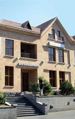 Hotel Yerevan Deluxe (Ereván, Armenia)