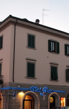 Hotel Posta (Cecina, Italia)