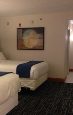 Hotel Holiday Inn Express & Suites Stamford (Stamford, USA)