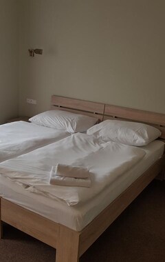 Hotel Statek 1738 (Všestudy, República Checa)