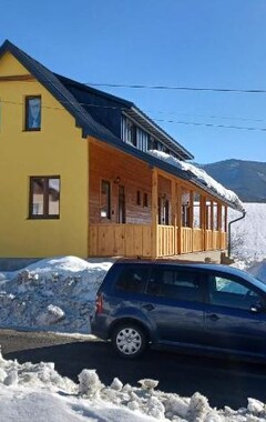 Koko talo/asunto Apartmany Runina 11 (Snina, Slovakia)