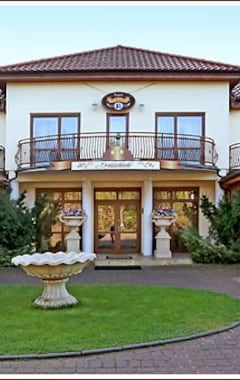 Hotelli Dworek Szlachecki (Wladyslawowo, Puola)