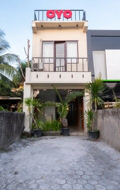 OYO 1695 Royal Senggigi Hotel (Mataram, Indonesien)