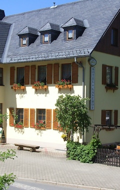 Hotel Zum Döhlerwald (Klingenthal, Alemania)