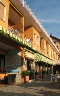 Hotelli Albergo Ristorante Monterosa (Ameno, Italia)