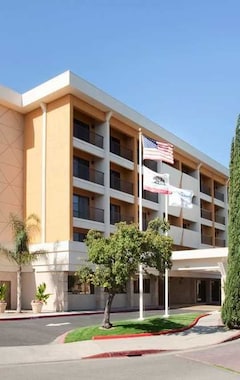 Hotelli Hilton Stockton (Stockton, Amerikan Yhdysvallat)