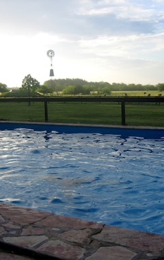 Hotel Estancia El Cencerro (Capilla del Señor, Argentina)