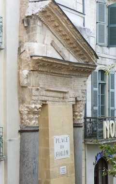 Grand Hotel Nord-Pinus (Arles, Francia)