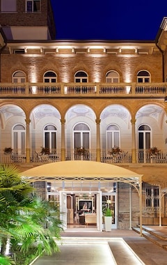 Hotelli Ambienthotels Villa Adriatica (Rimini, Italia)