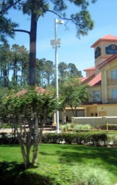 Hotelli La Quinta Inn & Suites Houston Bush IAH South (Houston, Amerikan Yhdysvallat)