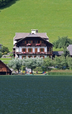 Hotel Ferienhof Obergasser & Pension Bergblick (Weissensee, Austria)
