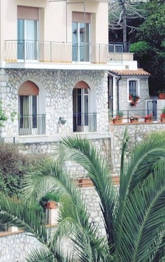 Hele huset/lejligheden Ventimiglia: Casa Con Giardino (Ventimiglia, Italien)