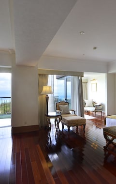 Oriental Hotel Okinawa Resort & Spa (Nago, Japón)