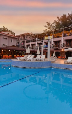 Hotel Pine Valley (Oludeniz, Turquía)