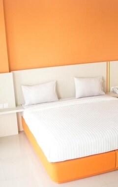 Hotel Dbest Express (Bandung, Indonesia)