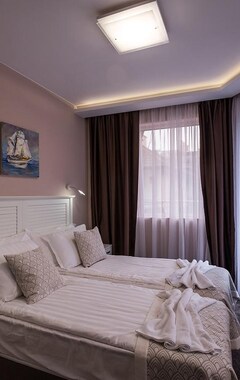 Hotel Caro Apartments & Rooms (Varna, Bulgaria)