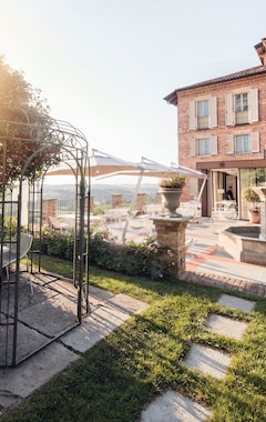 Hotelli Villa Fontana Relais Suite & Spa (Agliano Terme, Italia)