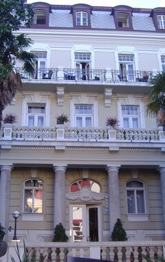 Hotelli Villa Dubrava (Opatija, Kroatia)