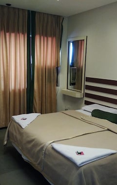 Hotelli Dhanashree (Solapur, Intia)