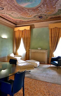 Hotelli Hotel Rua Frati 48 In San Francesco (Modena, Italia)