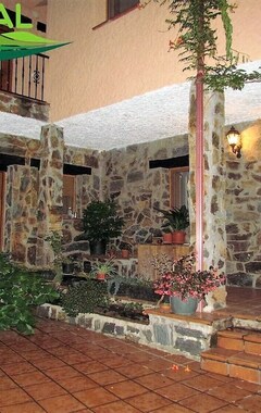 Hotel Apartamentos Rurales Azabal (Azabal, España)