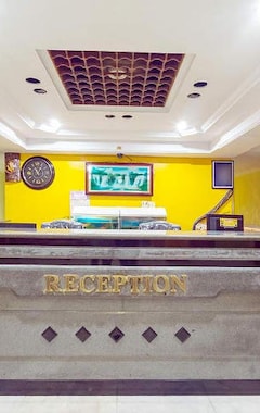 Hotel Hilltop (Vadodara, India)