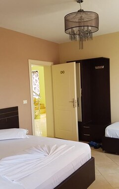 Hotel Emigranti (Shkodër, Albanien)