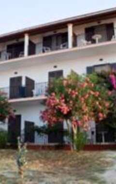 Hotel Angelos Rooms (Iraklia Isla, Grecia)
