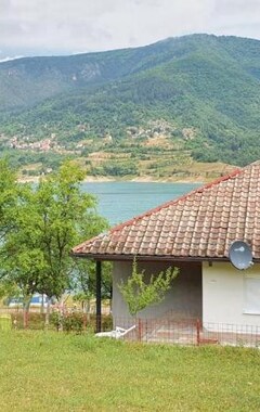 Koko talo/asunto Bosnian Hobbiton (Jablanica, Bosnia ja Herzegovina)
