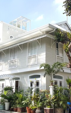 Bed & Breakfast IG-Worthy Home,5BR 5T&B, Great Loc, Read INFO (Makati, Filipinas)