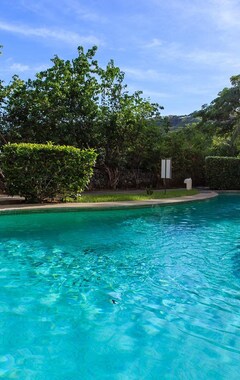 Hotelli Tropical Gardens Suites And Apartments (Playa Hermosa, Costa Rica)
