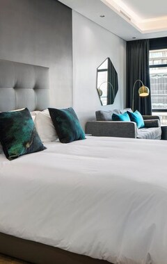 The Onyx Apartment Hotel by NEWMARK (Cape Town, South Africa)