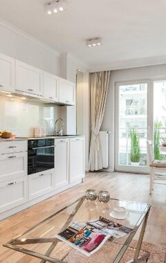 Casa/apartamento entero Apartamenty Black&White - Silver House (Gdynia, Polonia)
