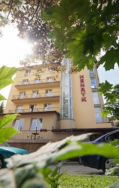 Hotel Henryk (Krynica-Zdrój, Polen)