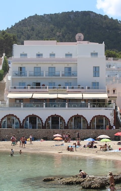 Hotel Hostal La Ciguena (Portinatx, España)