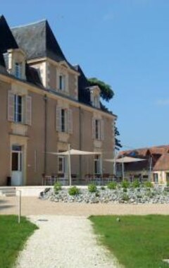 Hotel & Restaurant - Le Manoir Des Cedres - Piscine Chauffee Et Climatisation (Rouffignac-Saint-Cernin-de-Reilhac, Francia)