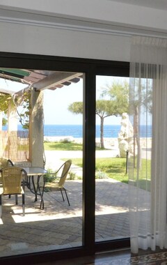Casa/apartamento entero Roca Vecchia: Villa On The Sea, With Garden And Veranda! (Melendugno, Italia)